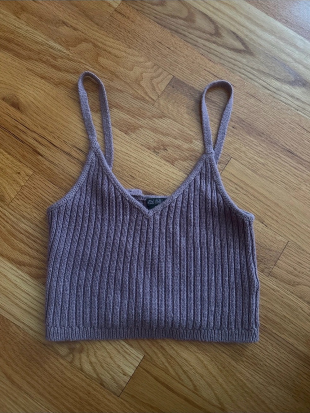 Ribbed Knit V-Neck Cropped Tank Top - Mauve
